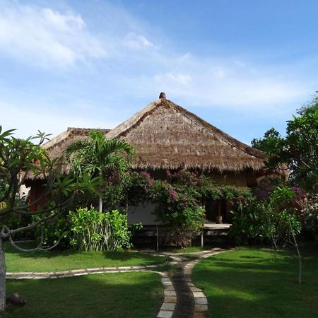 Sunia Loka Bungalows & Dive Center Pemuteran Extérieur photo