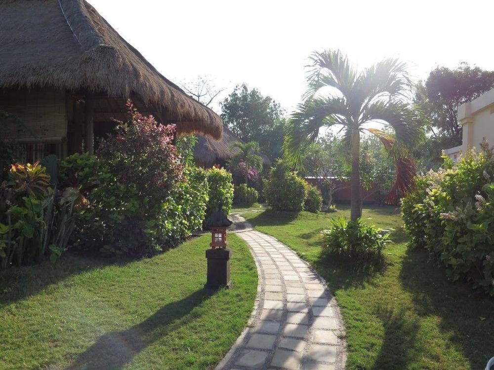 Sunia Loka Bungalows & Dive Center Pemuteran Extérieur photo