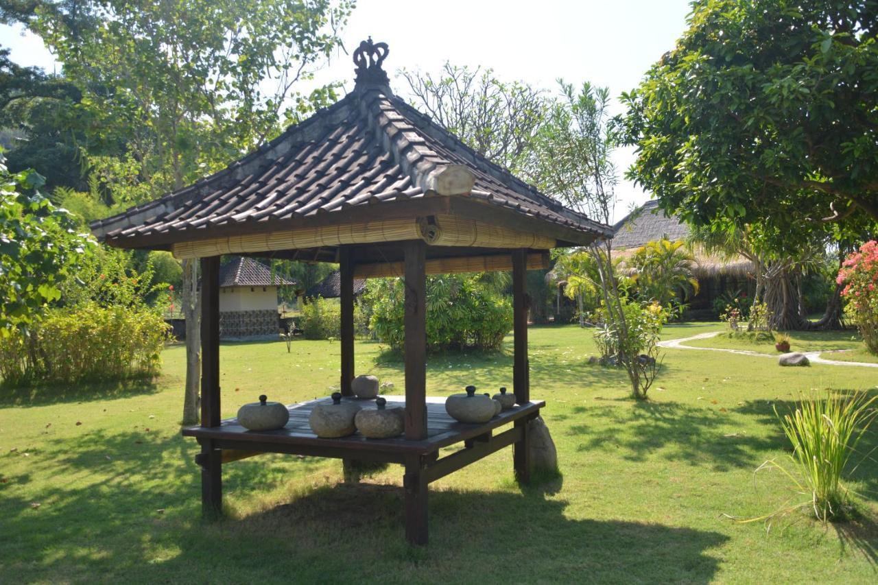 Sunia Loka Bungalows & Dive Center Pemuteran Extérieur photo