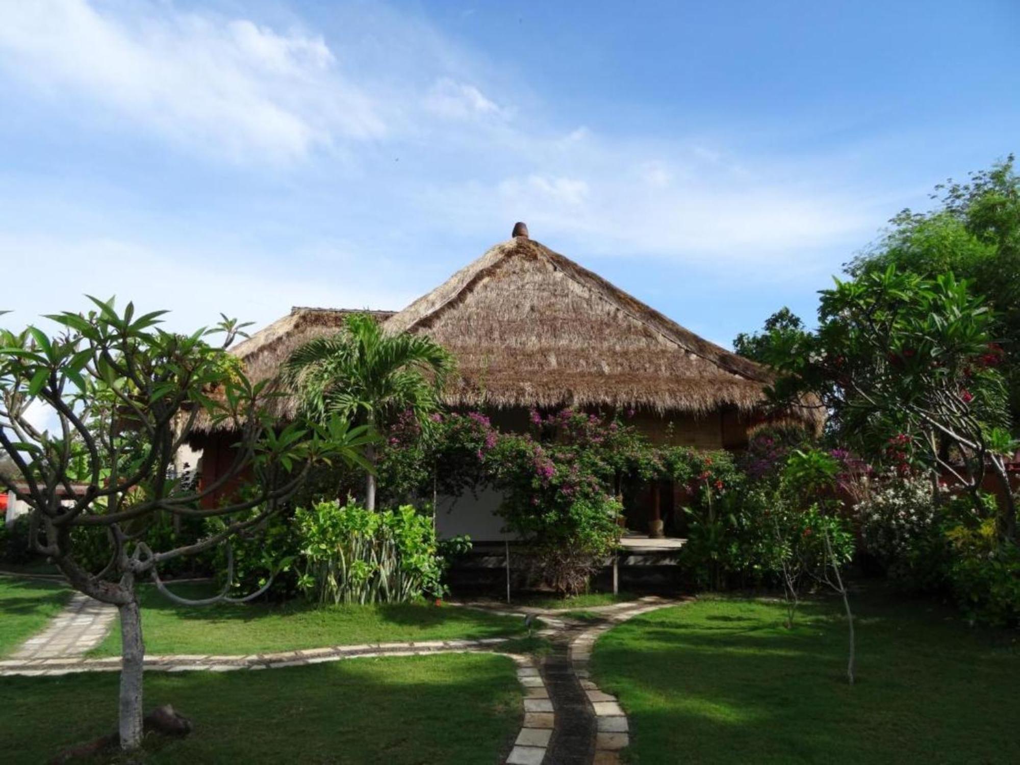 Sunia Loka Bungalows & Dive Center Pemuteran Extérieur photo