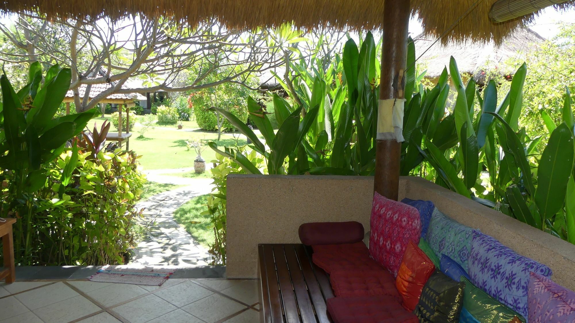 Sunia Loka Bungalows & Dive Center Pemuteran Extérieur photo